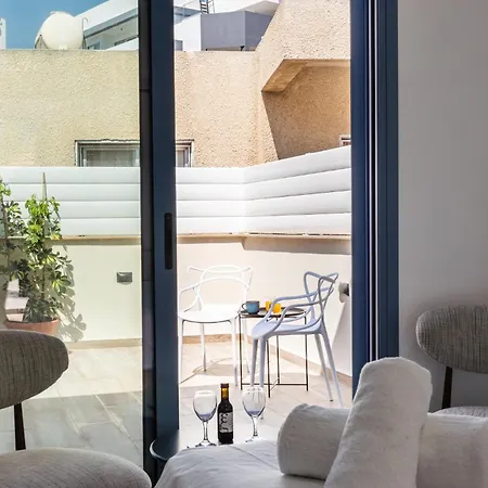 Zee Apartment Larnaka